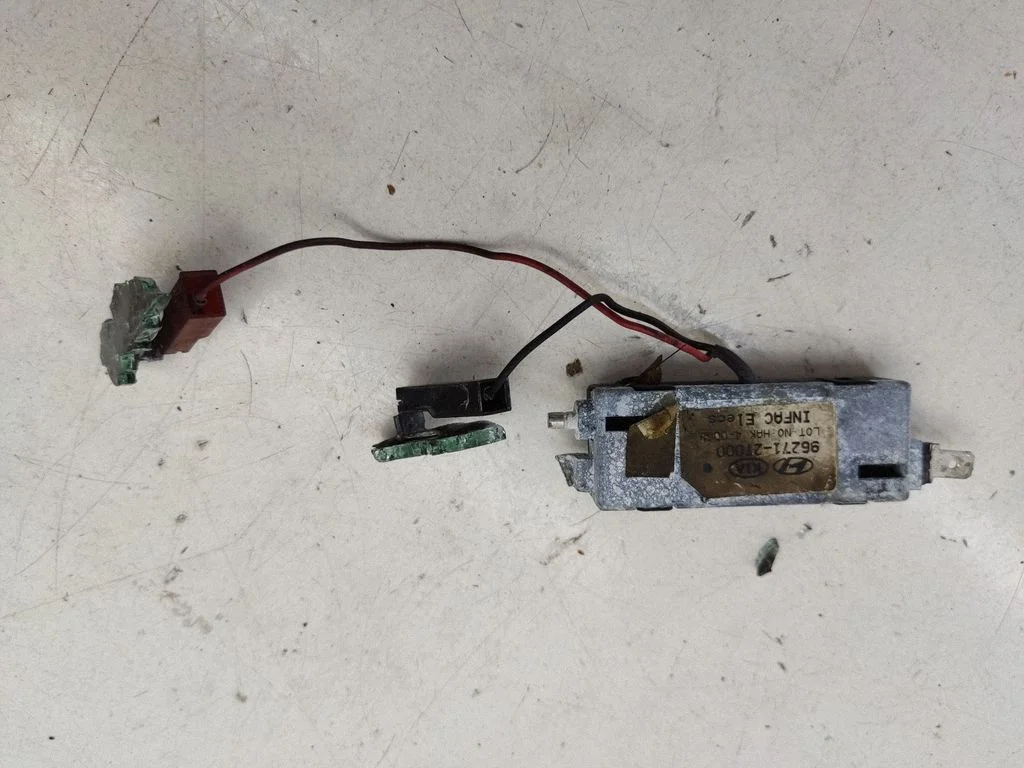 Aerial antenna amplifier 962712T000