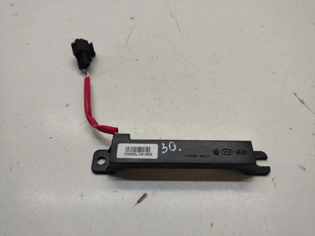 Aerial antenna amplifier YCA22L191965