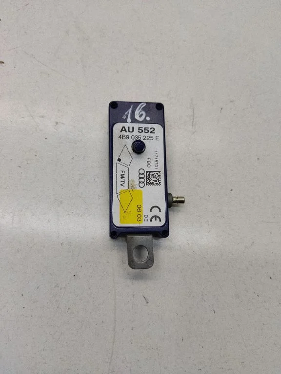 Aerial antenna amplifier 4B9035225E