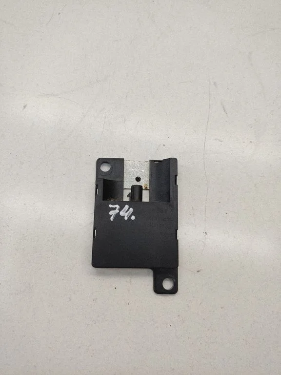 Aerial antenna amplifier – BMW 5 Series E60 E61 (2004-2010)