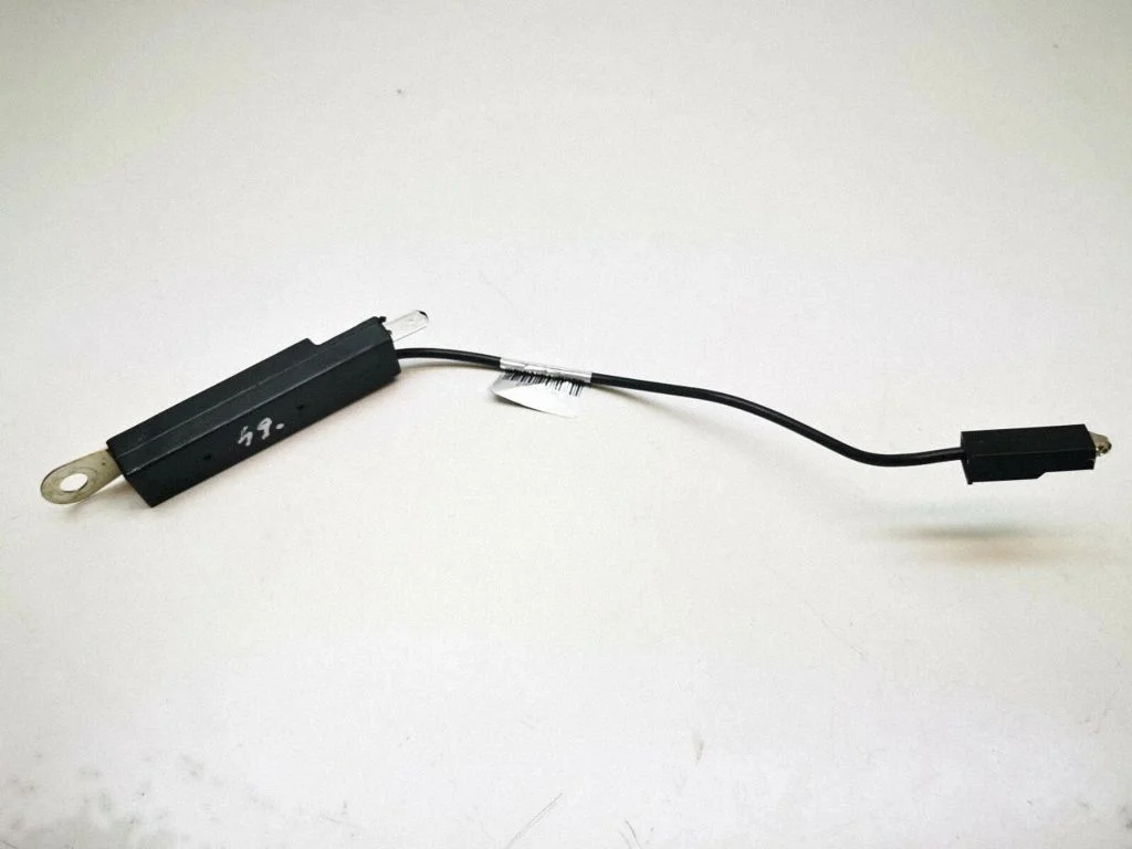 Aerial antenna amplifier 7CP118K891AA – Ford B-MAX (2012-2020)