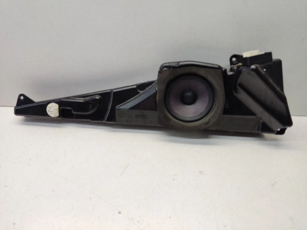 Front door speaker 2752555961