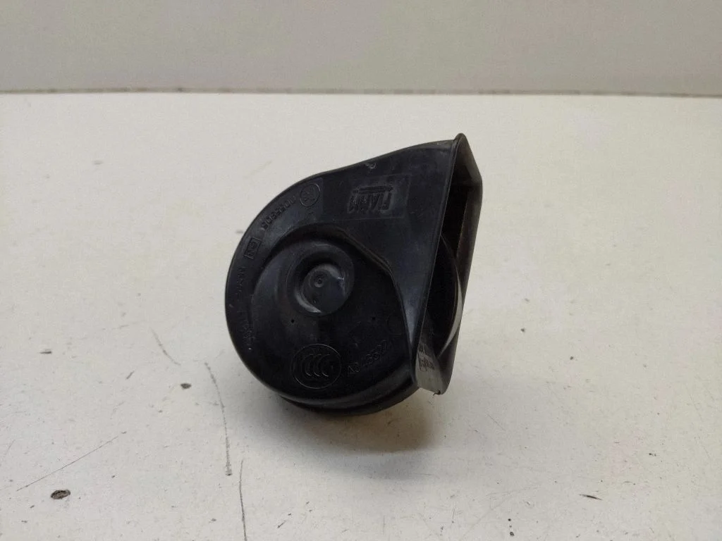 Horn signal A046522