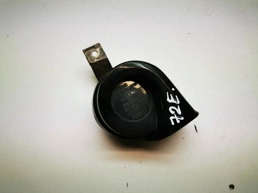 Horn signal E9004035