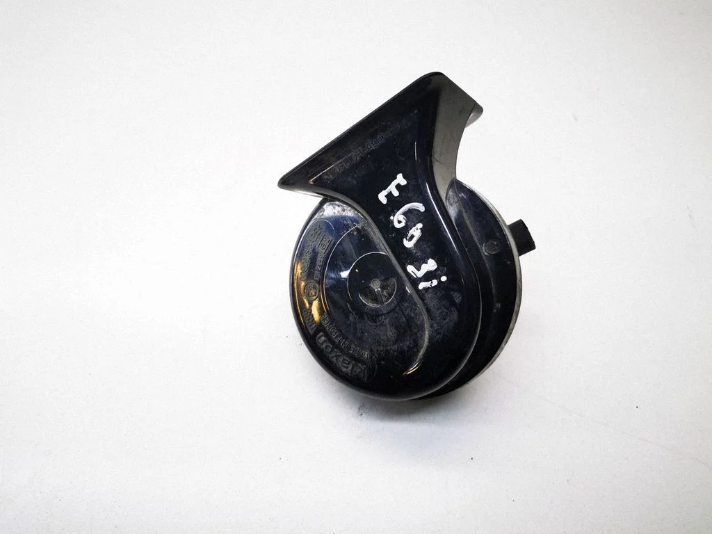 Horn signal – BMW 5 Series E60 E61 (2004-2010)