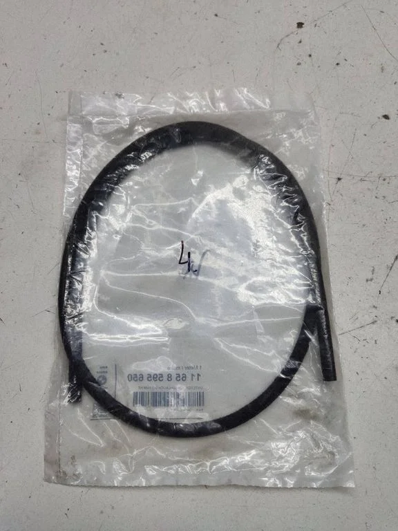 Vacuum line/pipe/hose 8595650