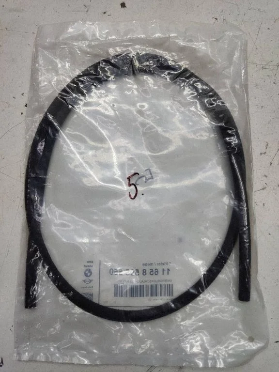 Vacuum line/pipe/hose 8595650