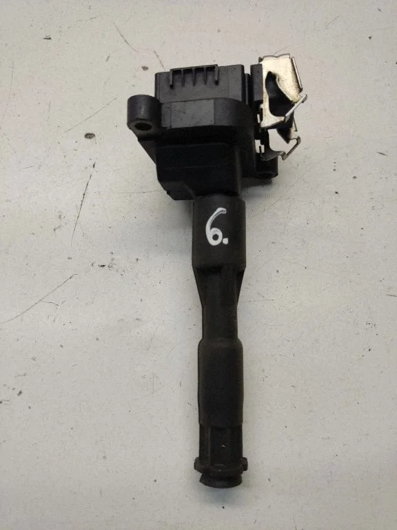 High voltage ignition coil 0221504004