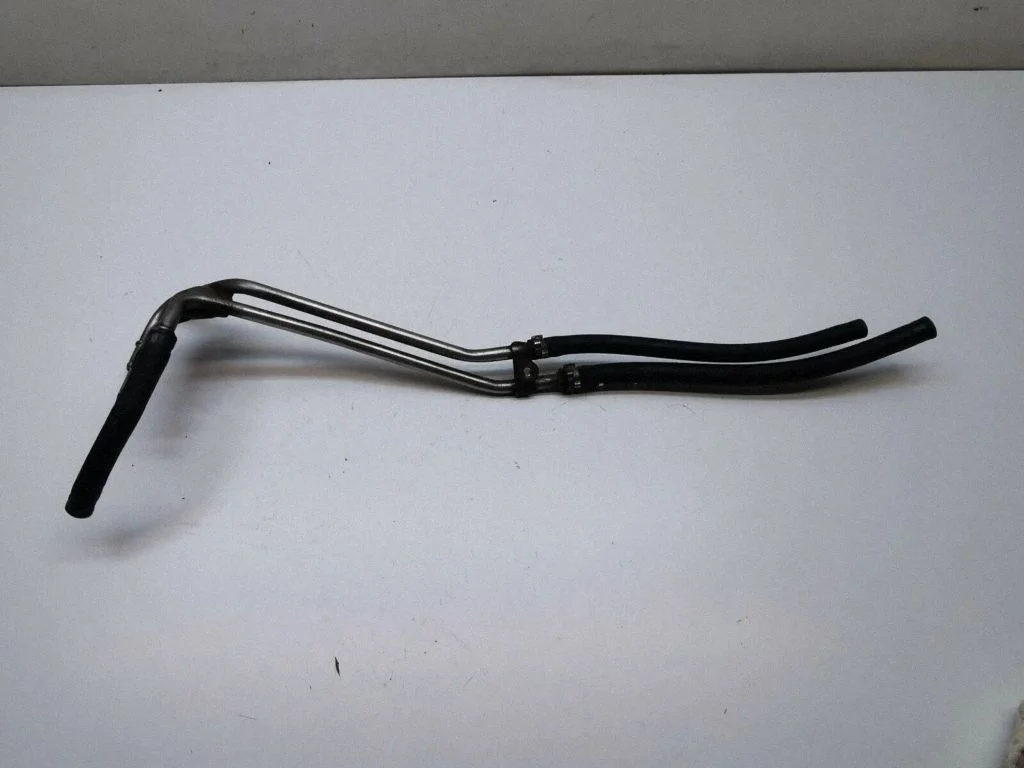 Fuel line/pipe/hose – Mercedes-Benz C-Class AMG W204 (2007-2014)