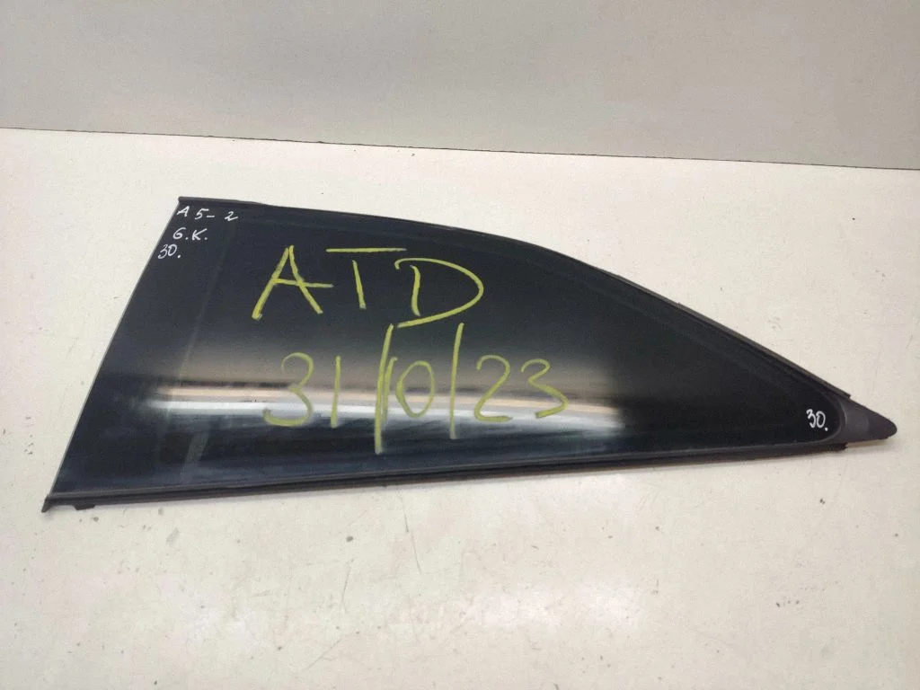 Rear side window 43R000303