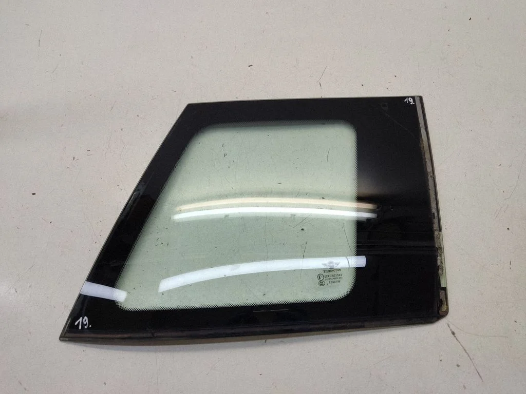 Rear side window 43R001583