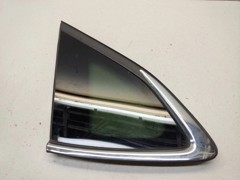 Rear side window 43R000392
