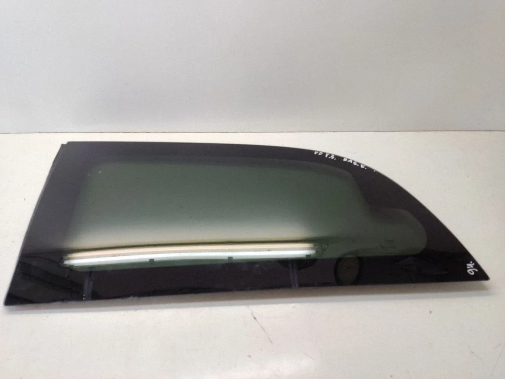 Rear side window – Chrysler Grand Voyager V (2007-2015)