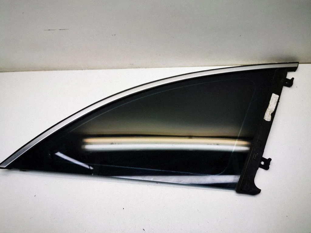 Rear side window A2516702450