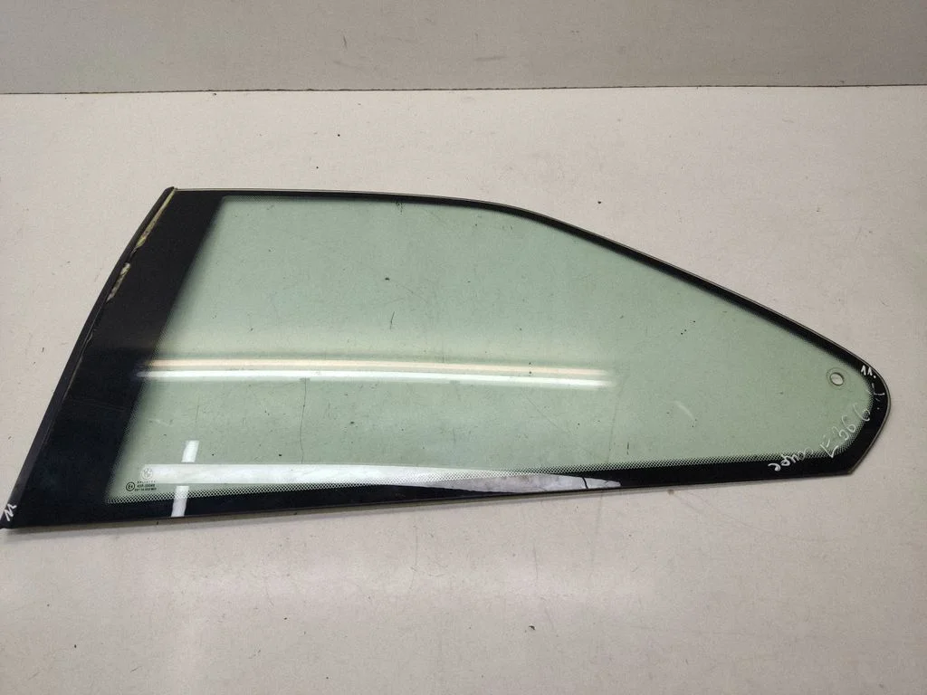 Rear side window 43R00049