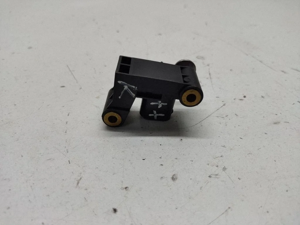 Airbag deployment crash/impact sensor 6977398