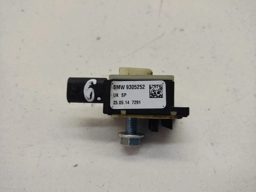 Drošības spilvenu trieciena sensors 9305252