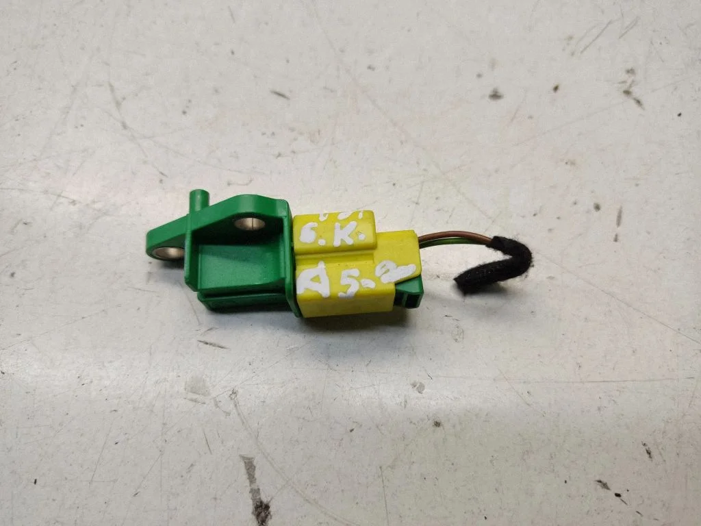 Airbag deployment crash/impact sensor – Audi A5 8T 8F (2007-2016)