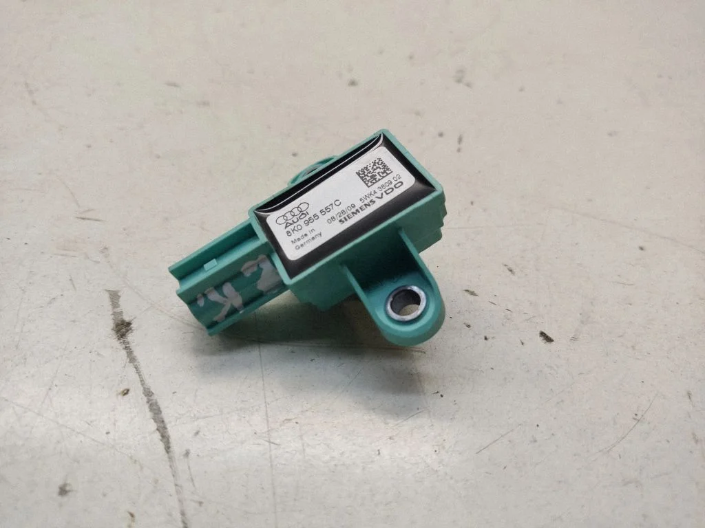 Airbag deployment crash/impact sensor – Audi A5 8T 8F (2007-2016)