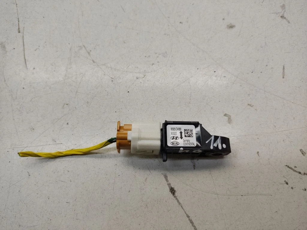 Airbag deployment crash/impact sensor 95920D4000
