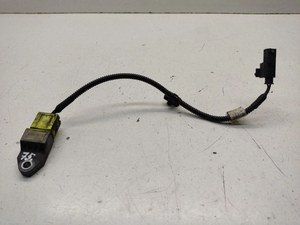 Airbag deployment crash/impact sensor 959202T100
