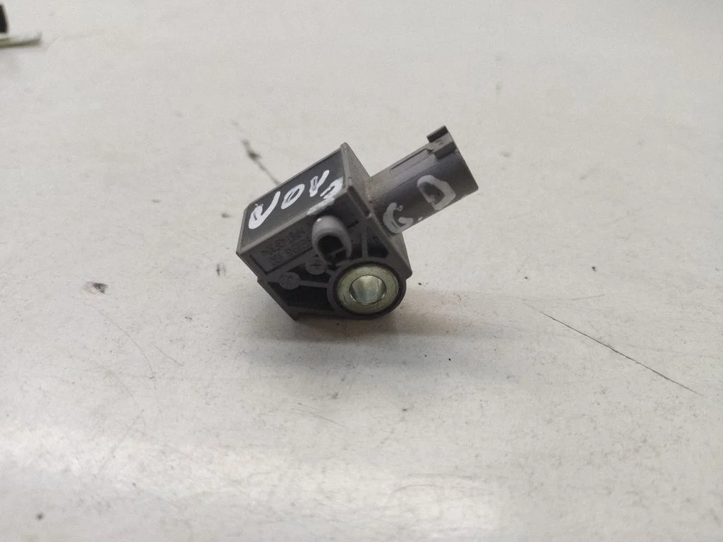 Airbag deployment crash/impact sensor 04896011AB