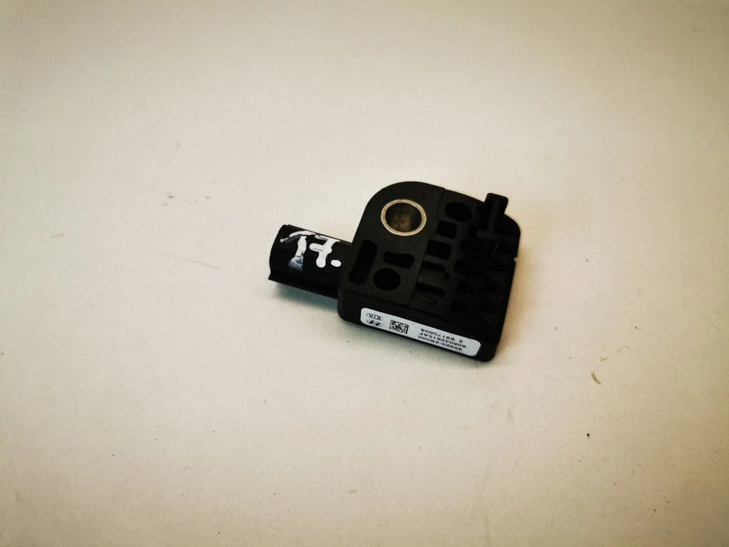 Airbag deployment crash/impact sensor – KIA Sportage (2011-2016)