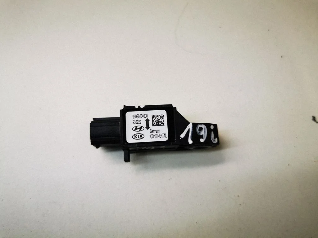 Airbag deployment crash/impact sensor – KIA Optima (2015-2020)