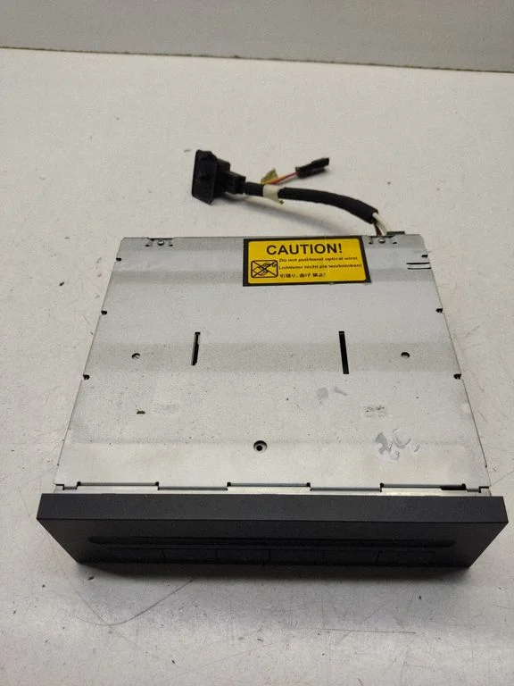 CD/DVD changer – Mercedes-Benz R-Class W251 (2005-2013)