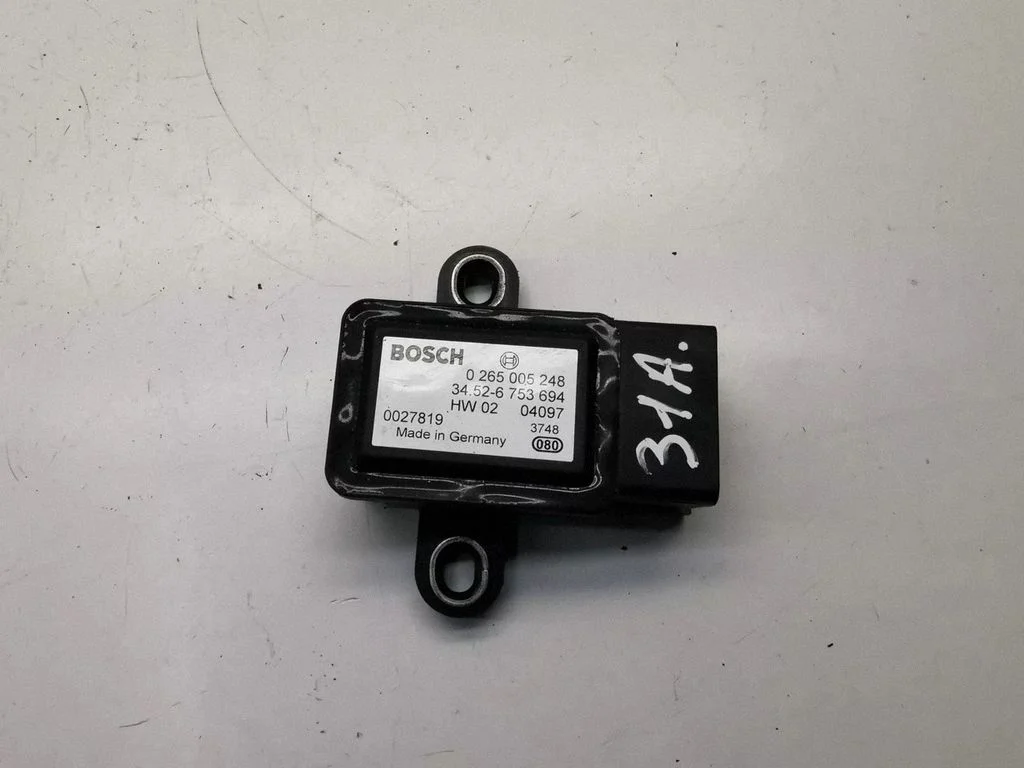 ESP acceleration yaw rate sensor – Land Rover Range Rover L322 (2002-2012)