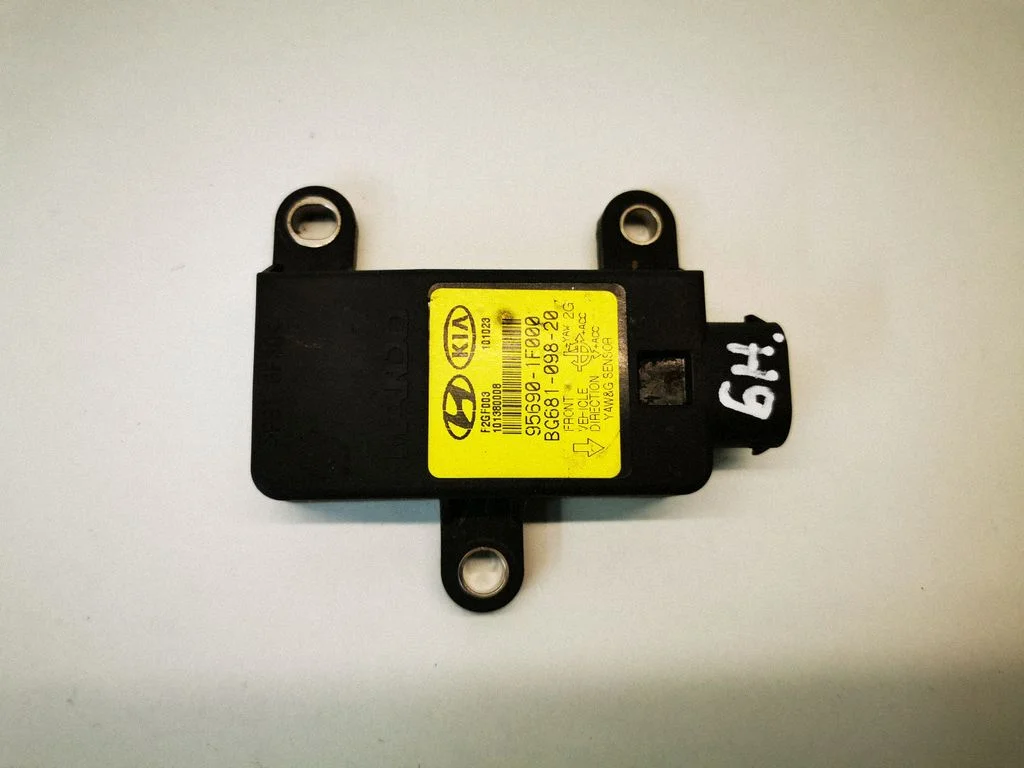 ESP acceleration yaw rate sensor 956901F000