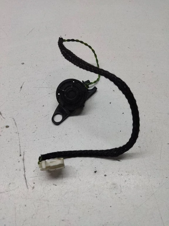 Front door high frequency speaker 8368231