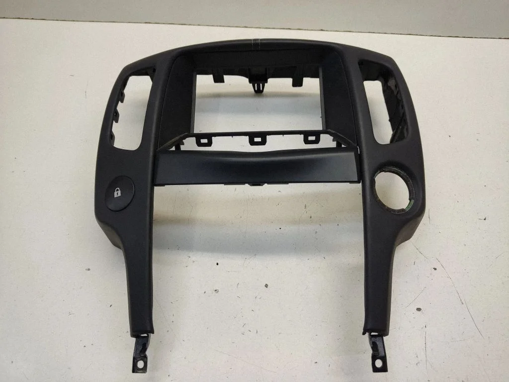 Radio/GPS head unit trim P12910B19000