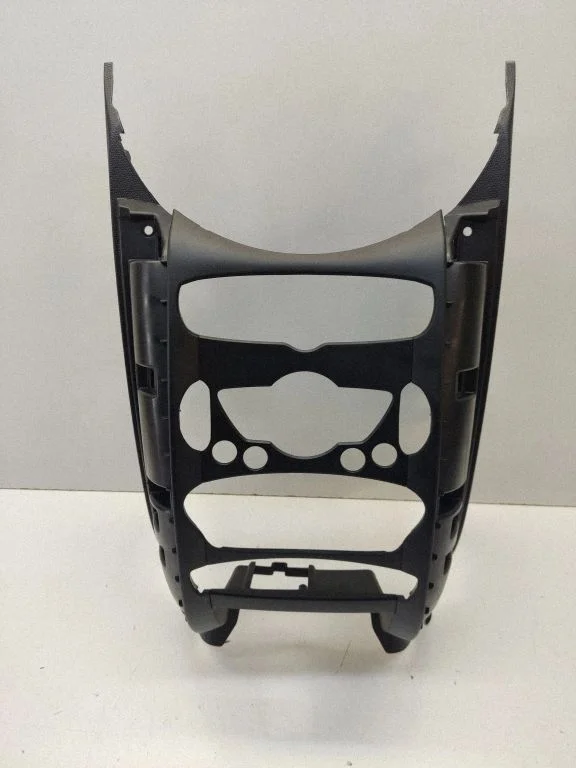 Radio/GPS head unit trim 9804938