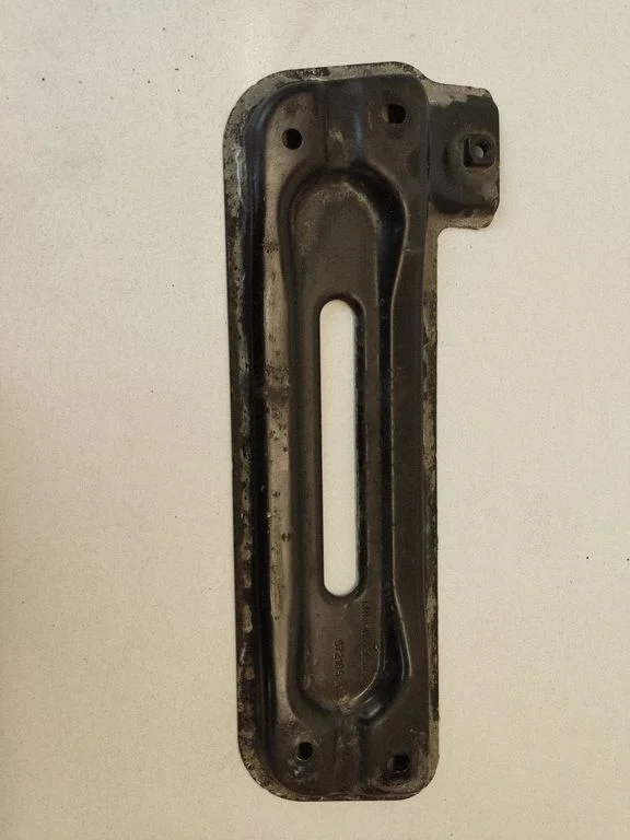 Muffler mount bracket/holder 41009800584