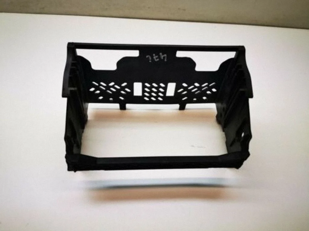 Radio/GPS head unit trim – Audi A6 Allroad C5 (1999-2005)