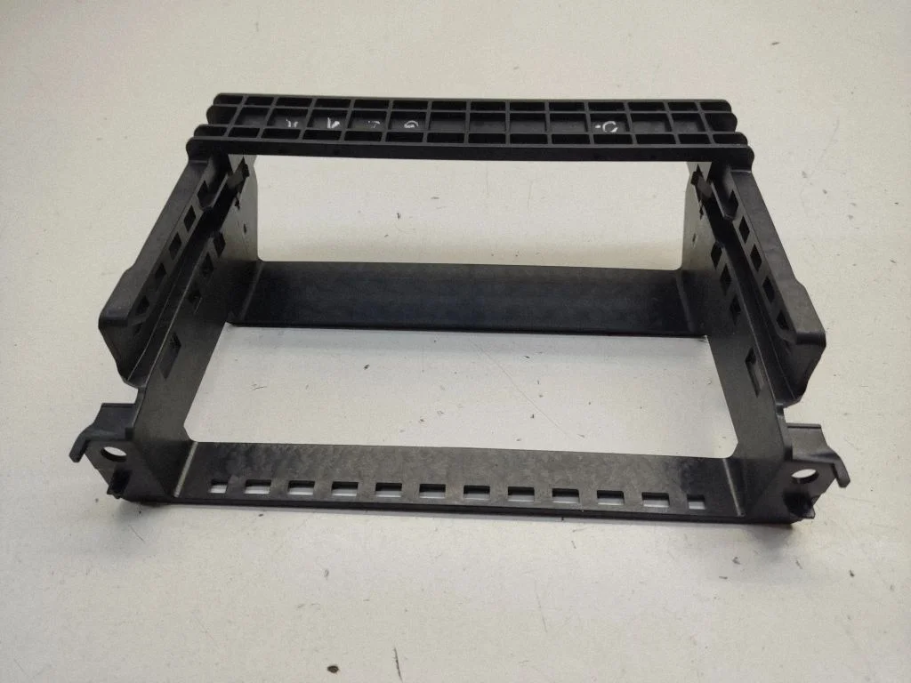 Radio/GPS head unit trim – BMW 3 Series G20 G21 (2019-)