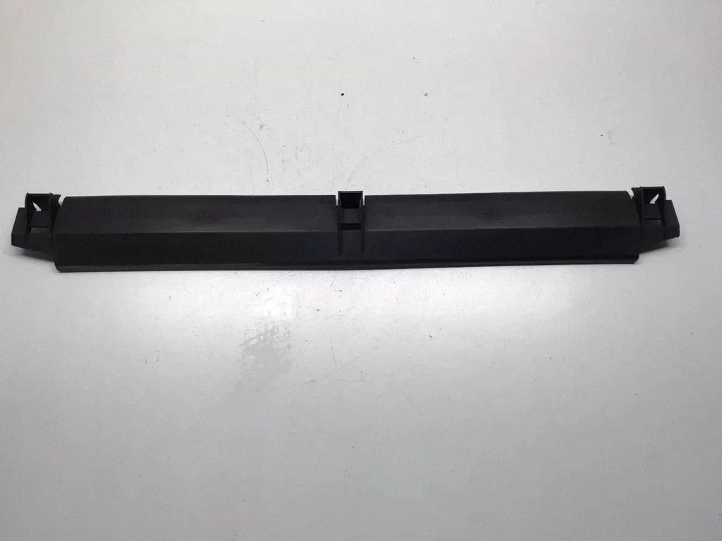 Radiator trim 4Z7121292