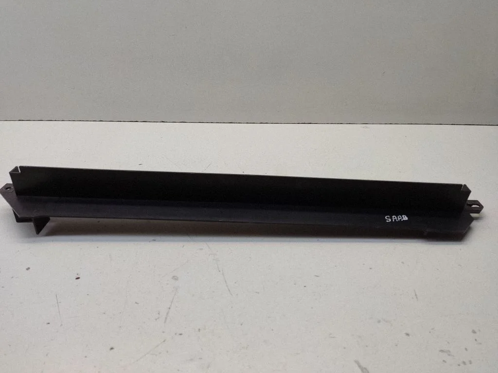 Radiator trim 4896155