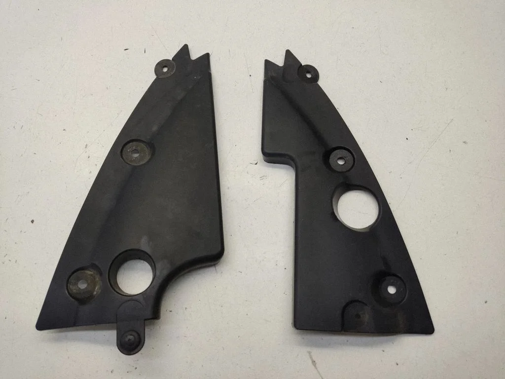 Radiator trim – Nissan Murano Z50 (2002-2008)