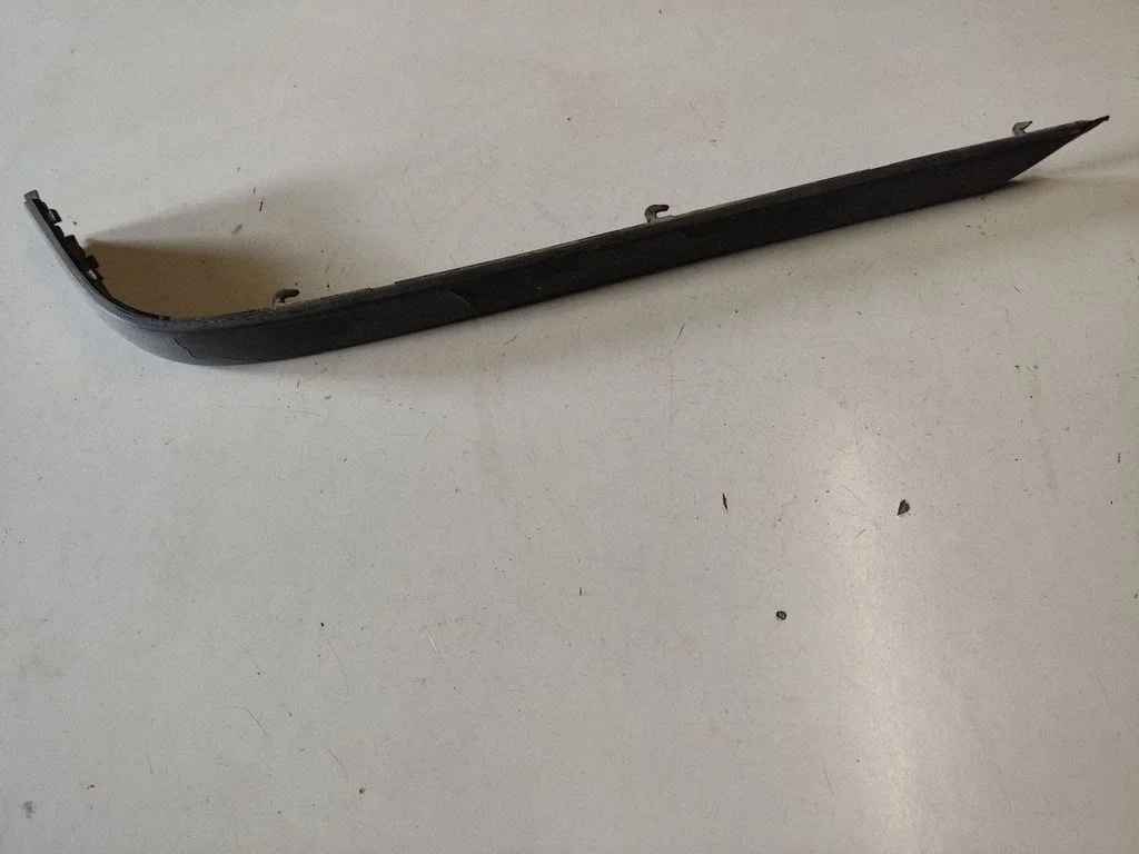 Rear bumper trim bar molding – BMW Z3 E36 (1994-2002)