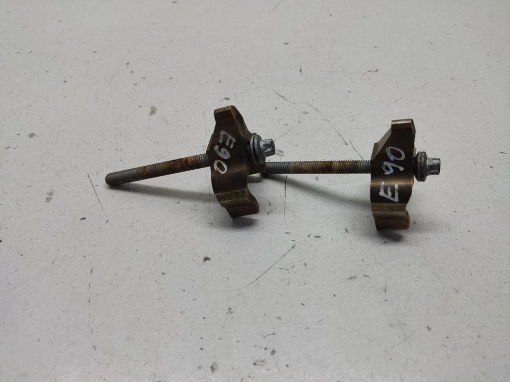 Fuel Injector clamp holder
