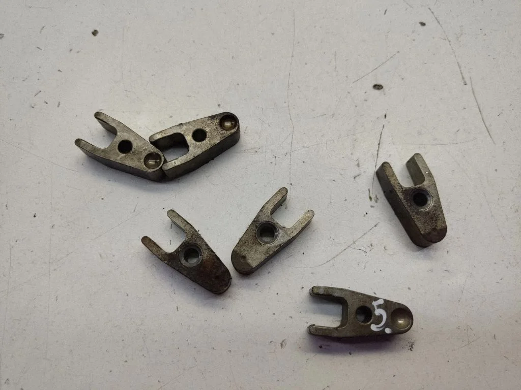 Fuel Injector clamp holder – Mercedes-Benz ML-Class W164 (2005-2011)