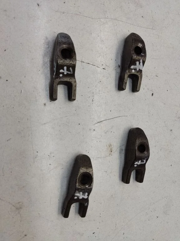 Fuel Injector clamp holder