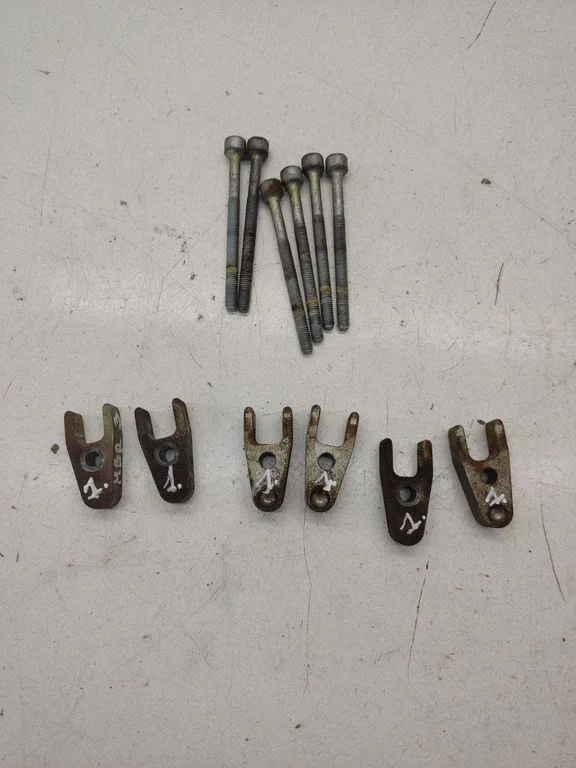 Fuel Injector clamp holder