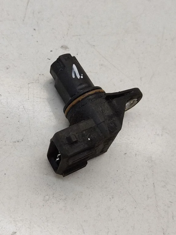 Camshaft position sensor 8200709844