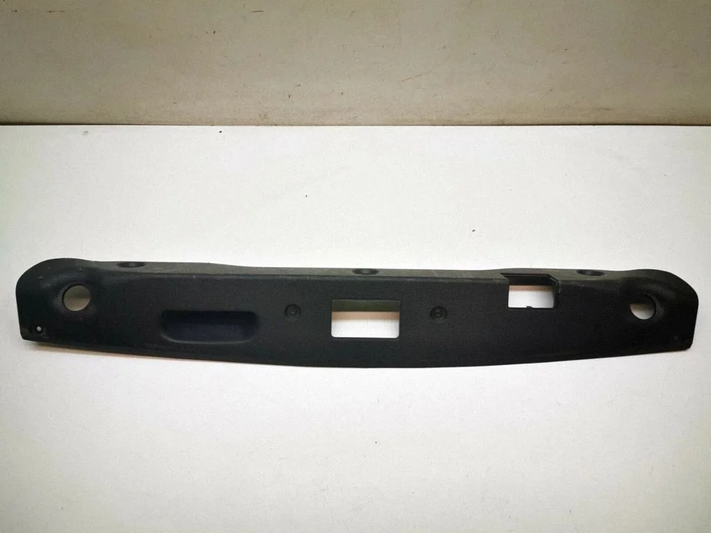 Tailgate trim – Mercedes-Benz C-Class AMG W204 (2007-2014)
