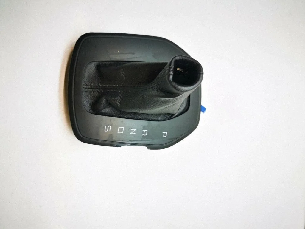 Gear lever shifter trim leather/knob AFXX141224714 – Ford B-MAX (2012-2020)