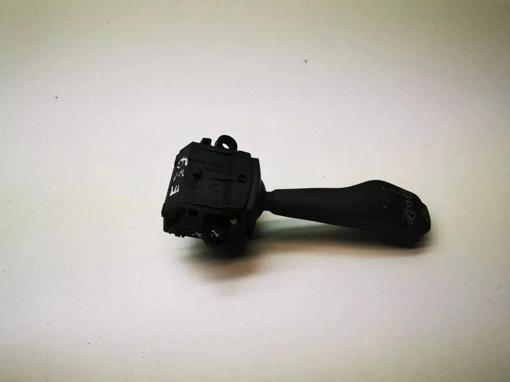Wiper control stalk 8375408M