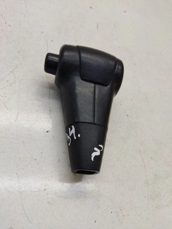 Gear lever shifter trim leather/knob – centre